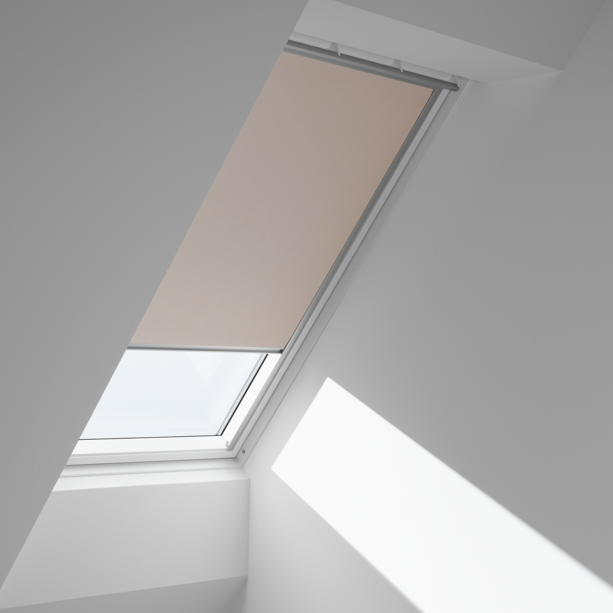 Roleta vnitřní Velux DKL pro okna MK06 1100–tmavěmodrá