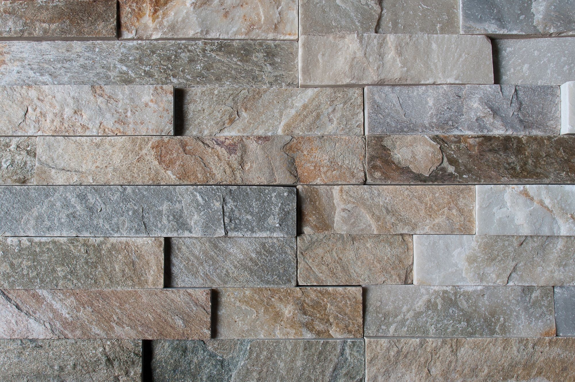 Obklad kamenný lepený DEKSTONE Q 001 Quarzite Mix kvarcit plošný 550×150 mm DEKSTONE